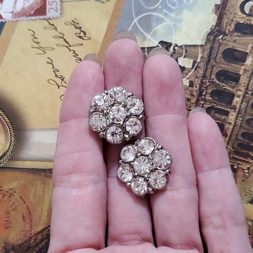 Set of 2 Silvertone VINTAGE clear rhinestone buttons upcycled clothes crafts - Picture 5 of 5